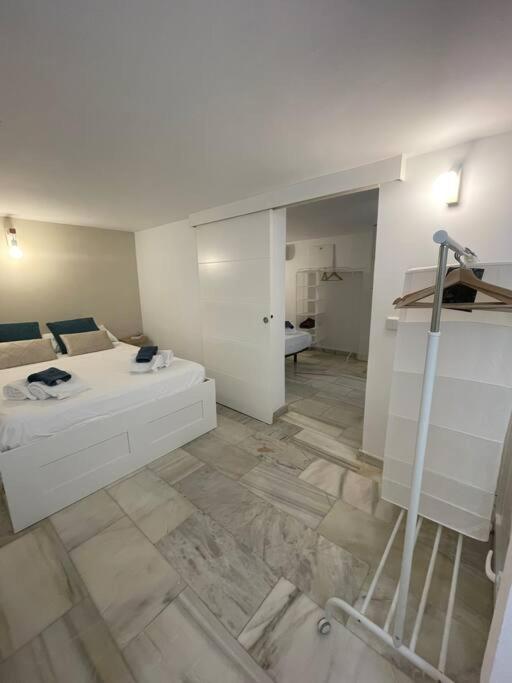 Arriaga Bajo- Precioso Duplex. Parking Gratuito Appartement Madrid Buitenkant foto